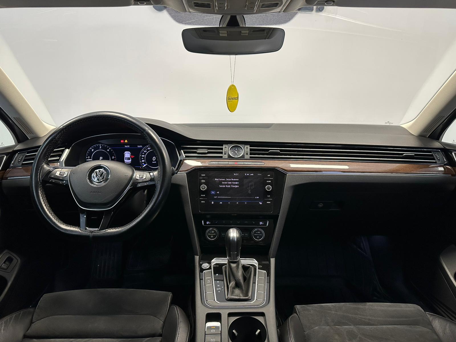 VOLKSWAGEN PASSAT 15